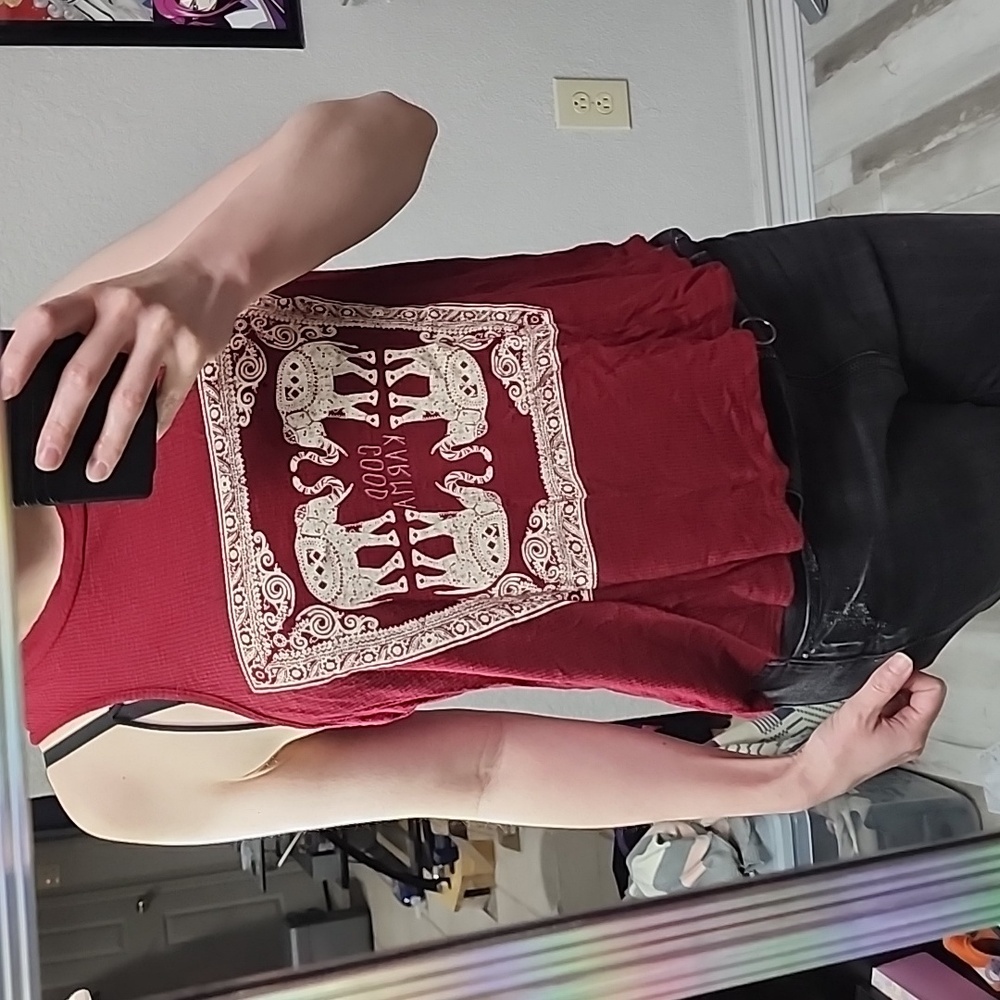 Red elephant graphic ribbed tank